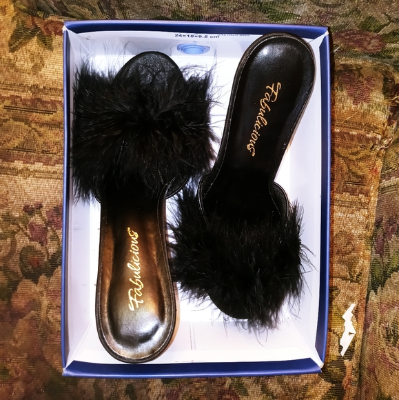 Shoes - Picture 3 of 4